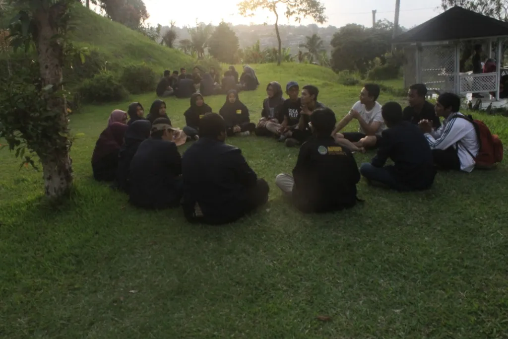 Teknologi, Sosial, dan Jaringan Antargenerasi